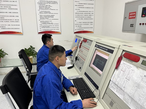 5月26日，彬州公司消防綜合樓火災報警系統(tǒng)測試查看.jpg